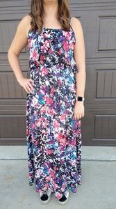 3/$20 Xhilaration floral maxi dress